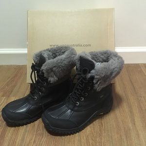 UGG ADIRONDACK II WATERPROOF BOOT BLACK/GRAY